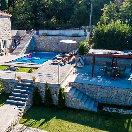 Idylic Escape House With Pool * Cilipi