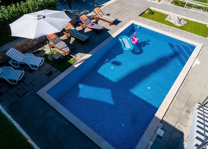 Idylic Escape House With Pool Cilipi