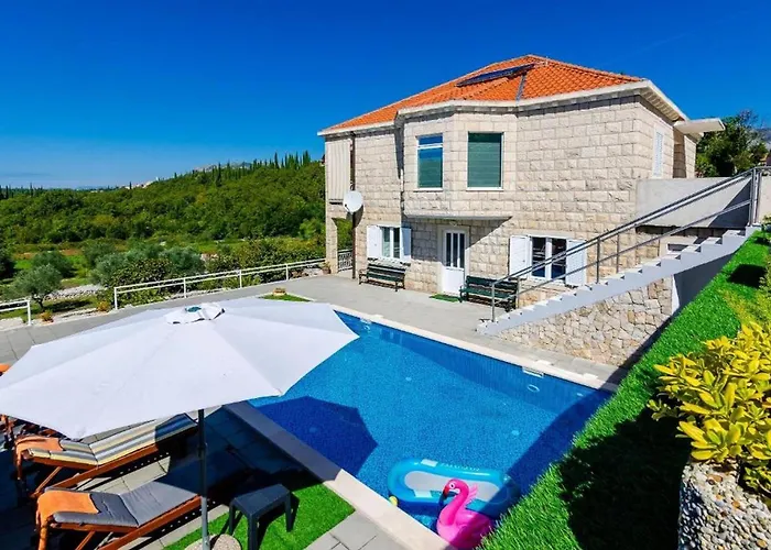 Idylic Escape House With Pool * Čilipi